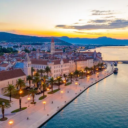 Apartman Twin With Bbq Area Trogir
