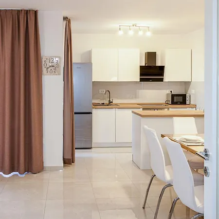 Twin With Bbq Area Apartman *