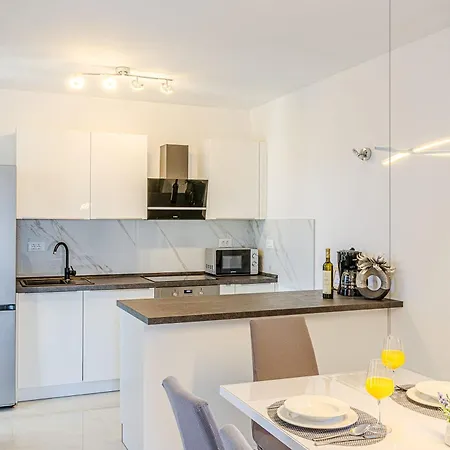 Twin With Bbq Area * Trogir
